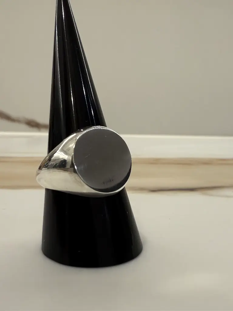 Round Signet Ring